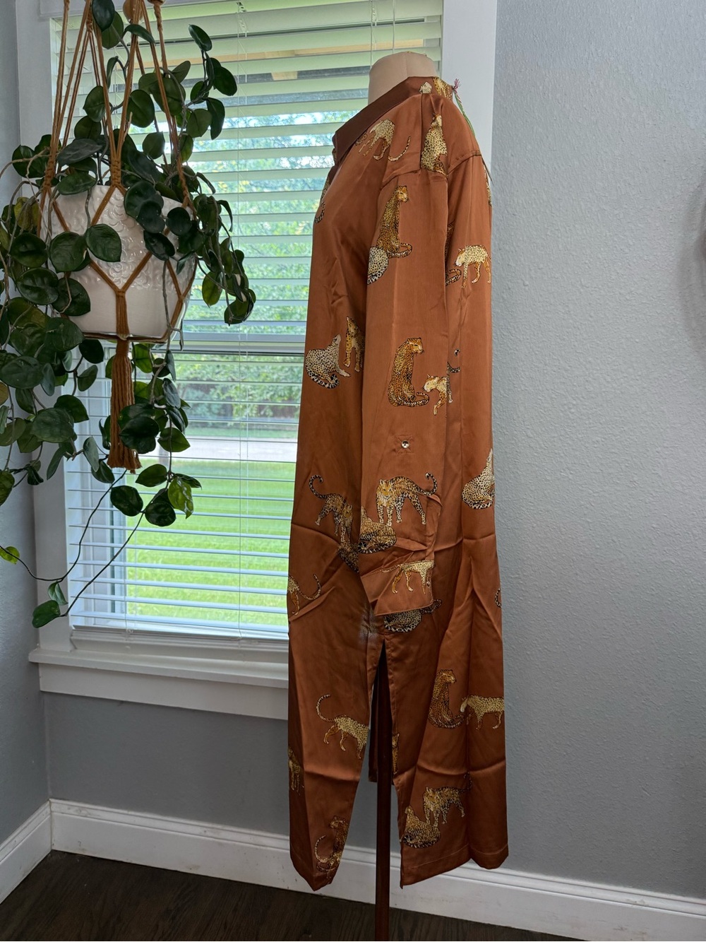 NWT Umgee Leopard Print Tunic Dress Roll Tab Sleeves - Picture 5 of 9